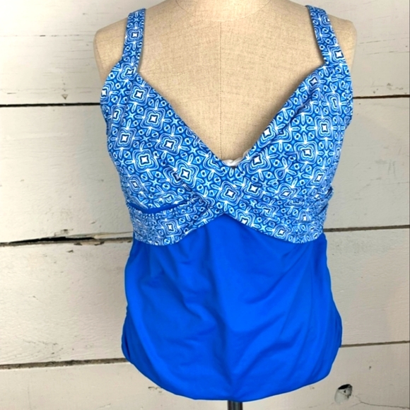 Lands' End tankini - Picture 1 of 3
